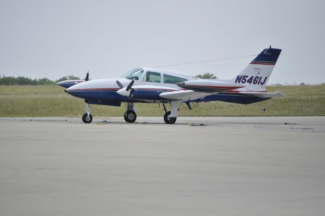 Cessna 310 (N5461J)