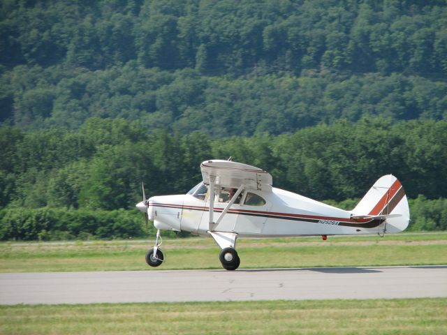 Piper PA-22 Tri-Pacer (N2528A) - Obviously NOT a Cessna Caravan landing at the 2009 WRAP Pancake Breakfast.