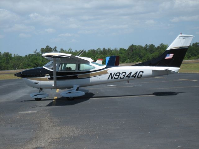 Cessna Skylane (N9344G)