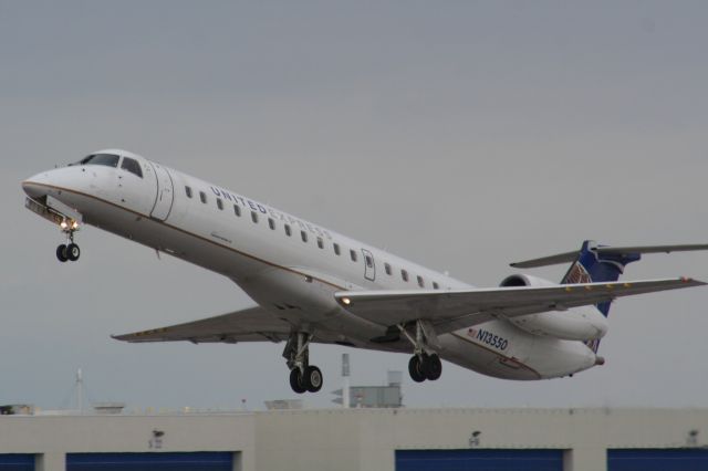 Embraer ERJ-145 (N13550)