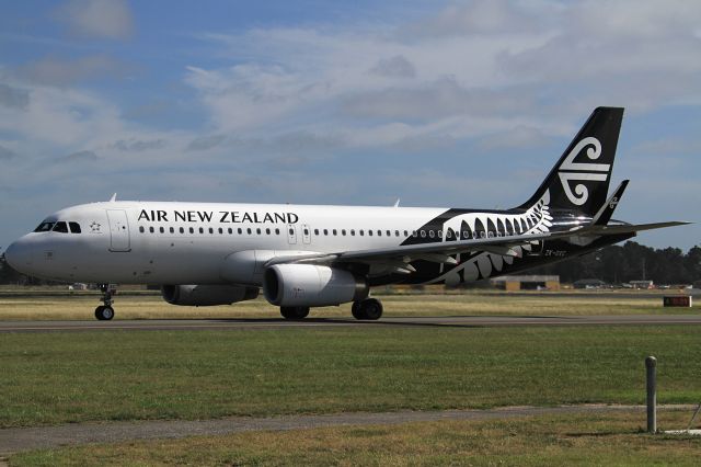 Airbus A320 (ZK-OXC)