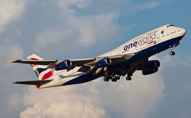 Boeing 747-400 (G-CIVP) - Her Majesty, the Queen of the Skies wearing her OneWorld livery departing DFW for London Heathrow on 10/06/2018. Not many things more beautiful than a 747 taking off! (Please view in "Full" for highest image quality)