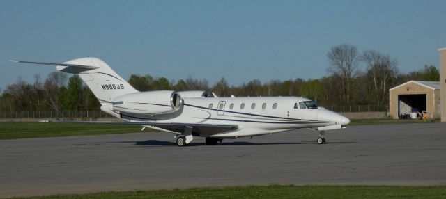 Cessna Citation X (N956JS) - Taxiing to parking is this 2000 Cessna 750 Citation X in the Spring of 2025.