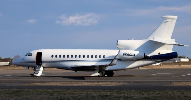 Dassault Falcon 7X (N506BA) - Shown here is a 2011 Dassault Falcon 7X from the Winter of 2024.