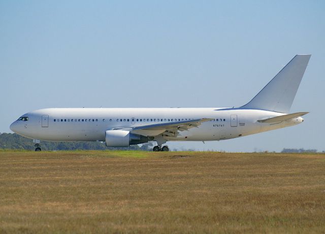 BOEING 767-200 (N767AT) - Ex Ansett Australia VH-RMF and now flies as N767MW.