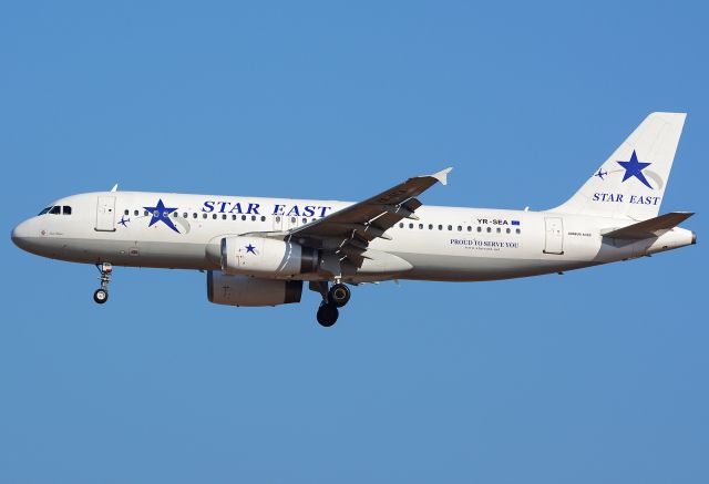 Airbus A320 (YR-SEA)
