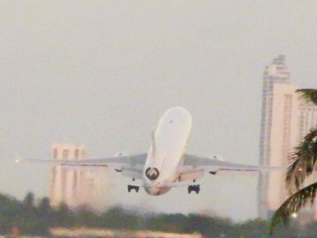 Boeing MD-11 (N512JN)
