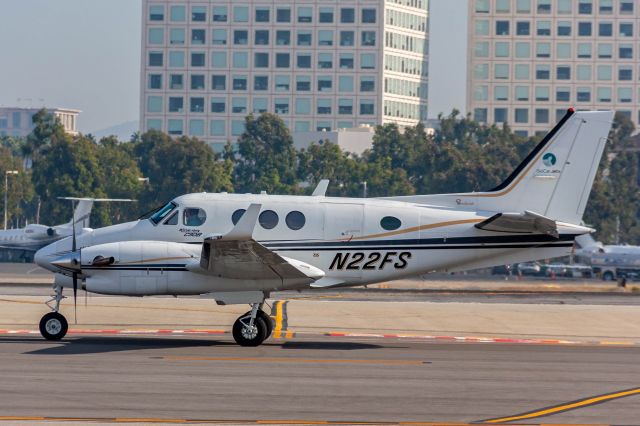 Beechcraft King Air 90 (N22FS)