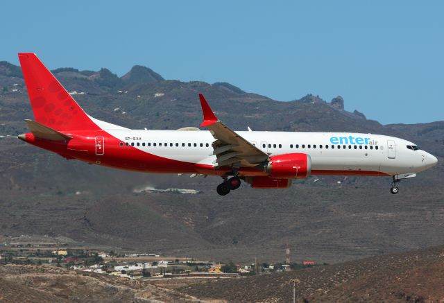 Boeing 737-800 (SP-EXH)