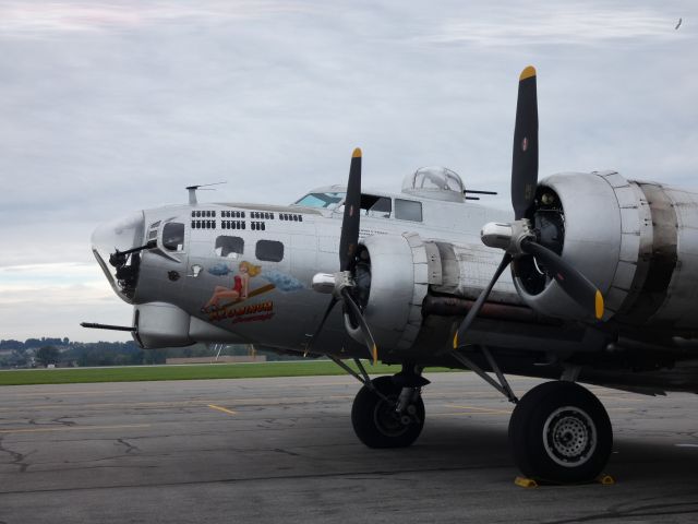 Boeing B-17 Flying Fortress (N5017N) - Shown here is the Norden bombsight and nose of a 1945 Lockheed B-17G Flying Fortress "Aluminum Overcast" World War II Bomber complete with heavy caliber dual machine guns. Aircraft making a tour stop courtesy of the Experimental Aircraft Association in the Autumn of 2018.