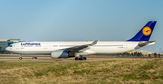 Airbus A330-300 (D-AIKG) - Second Lufty flight into YYZ, this one from Munich, backtracking to the terminal