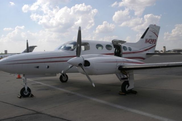 Cessna 421 (N421KB)