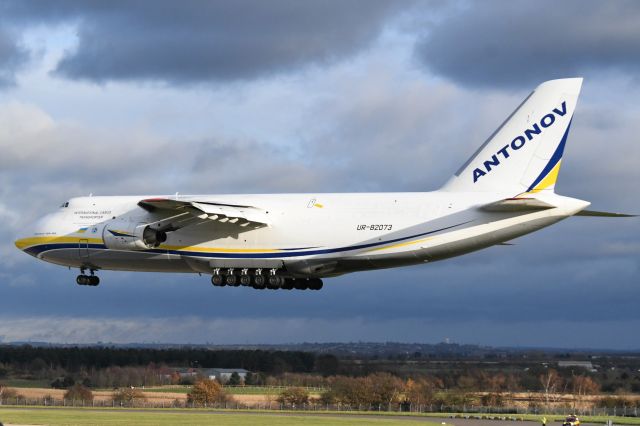 Antonov An-124 Ruslan (UR-82073)