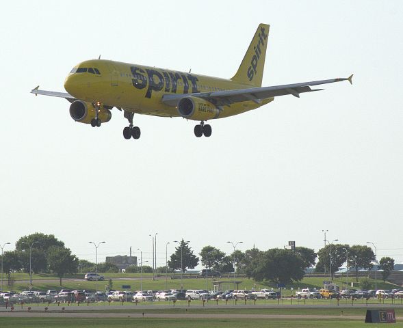 Airbus A320 (N616NK)