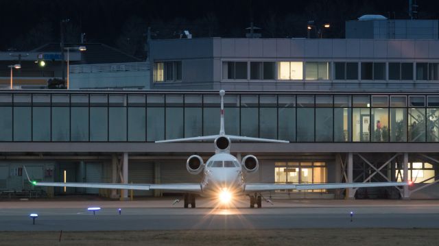 AMERICAN AIRCRAFT Falcon XP (VQ-BVS) - Privatair / Dassault Falcon 7X [FALC]br /Dec.23.2015 Hakodate Airport [HKD/RJCH] JAPAN