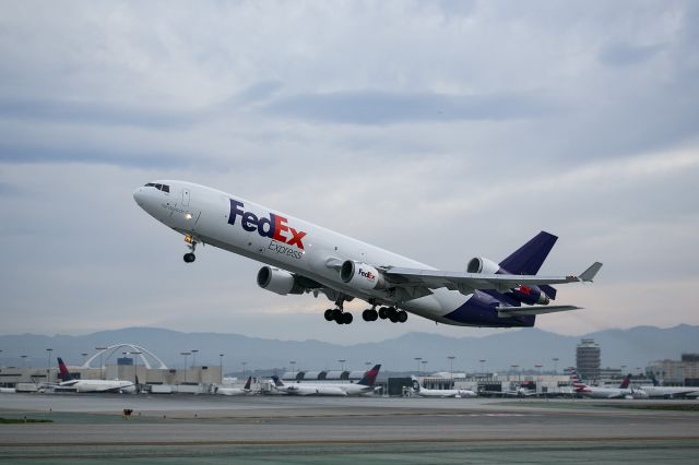 McDonnell Douglas DC-10 (N592FE) - Early morning departure LAX.