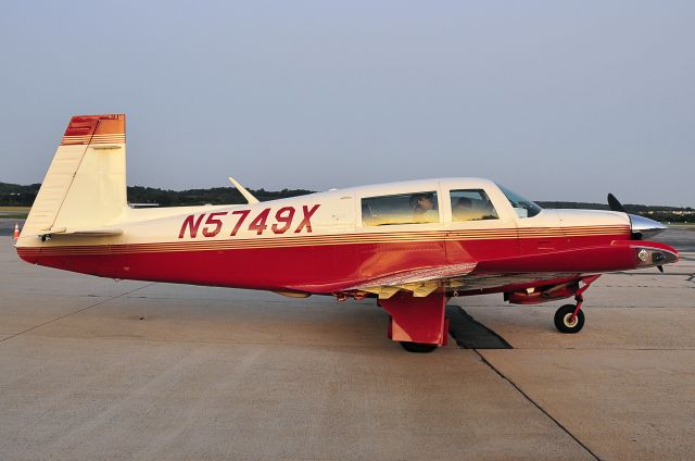 Mooney M-20 (N5749X) - Seen at KFDK on 9/13/2009.      a href=http://discussions.flightaware.com/profile.php?mode=viewprofile&u=269247  Profile/a     a href=http://www.mixmap.com/ target=_new title=MySpace Tracker  img src=http://www.mixmap.com/657081/no_image_tracker_strict.jpg border=0 height=1 width=1 style=visibility:hidden; alt=MySpace Tracker/a