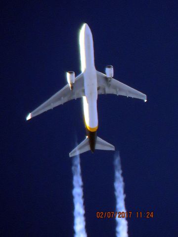 BOEING 767-300 (N344UP)