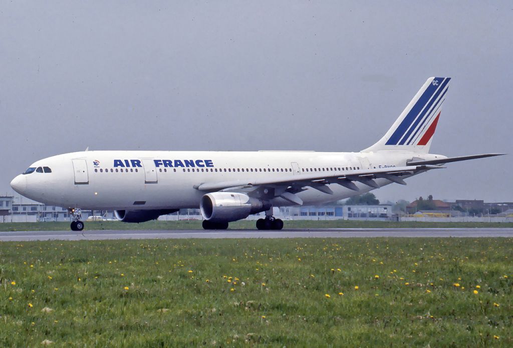 F-BVGC — - AIR FRANCE - AIRBUS A300B2-203 - REG F-BVGC (CN 007) 