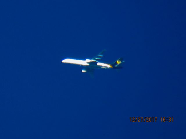 Boeing 757-200 (N421UP)