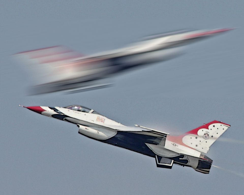 Lockheed F-16 Fighting Falcon — - Thunderbird Pass, CHS