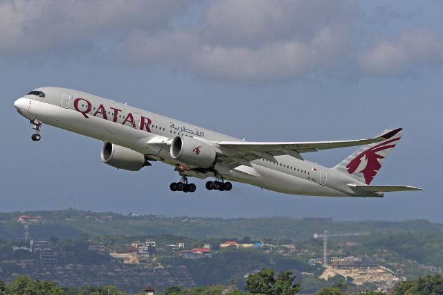 Airbus A350-900 (A7-ALO)