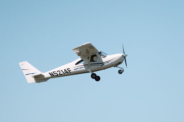 Cessna Skycatcher (N5214F)