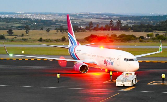 Boeing 737-800 (ZS-ZWX)