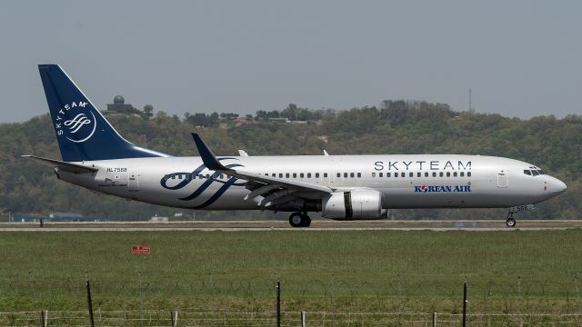 Boeing 737-800 (HL7568) - 2016/04/24 13:39:58