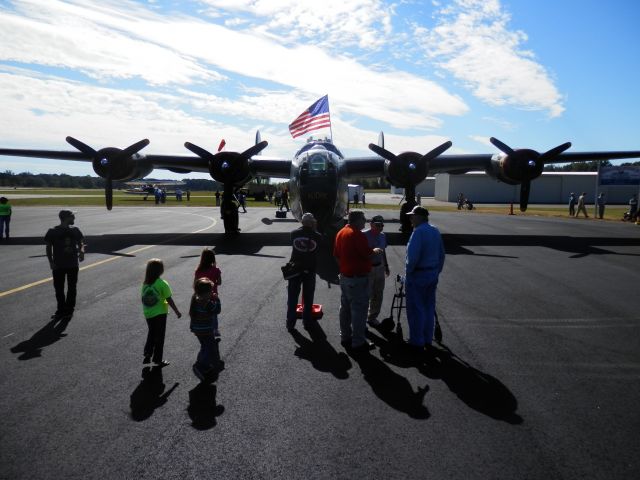 Consolidated B-24 Liberator (NX224J) - WITCHCRAFT MAKES A STOP IN MIDDLE GEORGIA