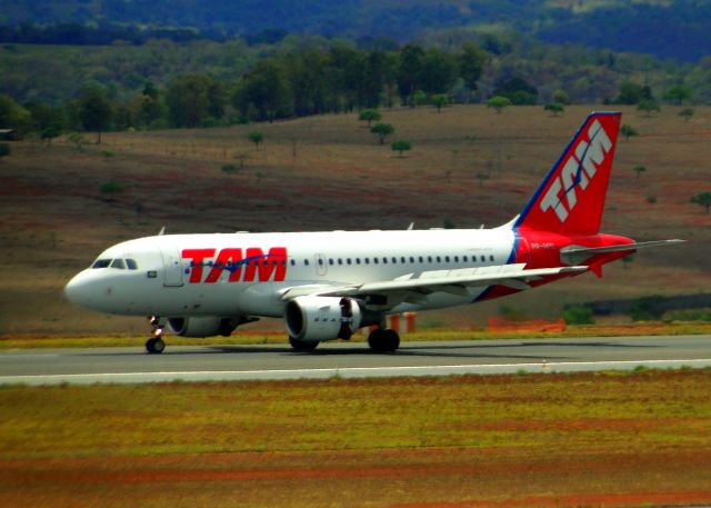 Airbus A319 (PR-MYL)