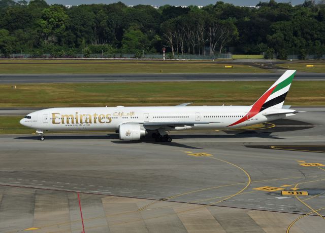 BOEING 777-300ER (A6-EBE)