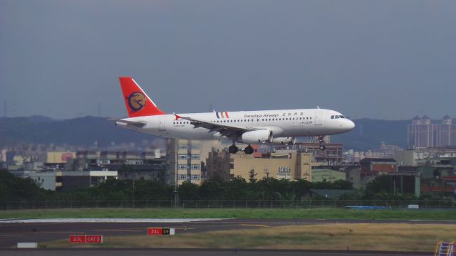 Airbus A320 (B-22316)