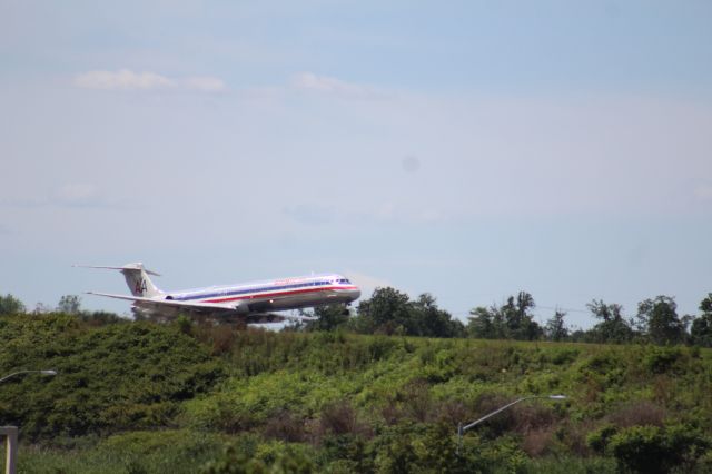 McDonnell Douglas MD-83 (N984TW)