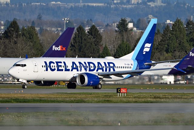 Boeing 737 MAX 8 (TF-ICM)
