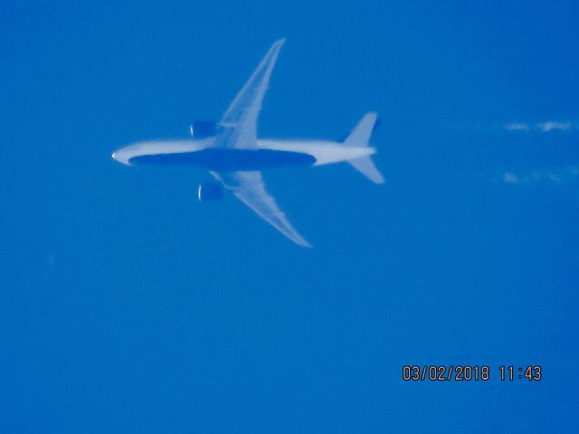 BOEING 777-200LR (N702DN)