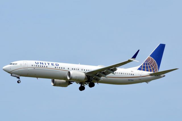 Boeing 737 MAX 9 (N27515) - United 1265 from San Francisco 