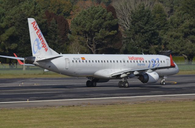 Embraer ERJ-190 (EC-LKX) - EC-LKX Rear View Before TakeOff From LEVX To LEMD. 27.11.2021