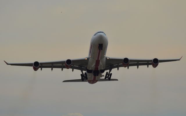 Airbus A340-300 (YV-3292)