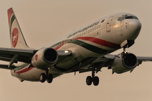 Boeing 737-800 (S2-AFL) - 2nd September, 2024: Flight BG 389 from Bangkok Suvarnabhumi is on final approach to runway 14 at Dhaka's Zia International Airport. 
