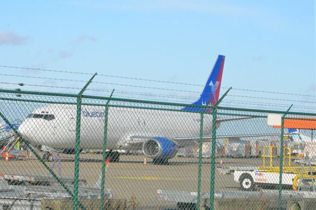 BOEING 737-400 (TF-BBK)