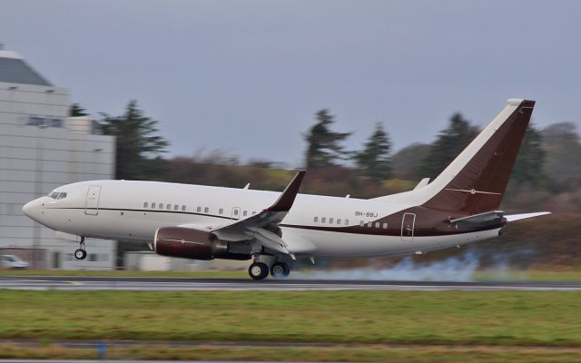 Boeing 737-700 (9H-BBJ) - 9h-bbj b737-7 bbj landing at shannon 6/12/15.