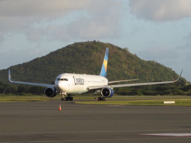 BOEING 767-300 (D-ABUK)