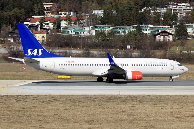 Boeing 737-800 (LN-RGI)