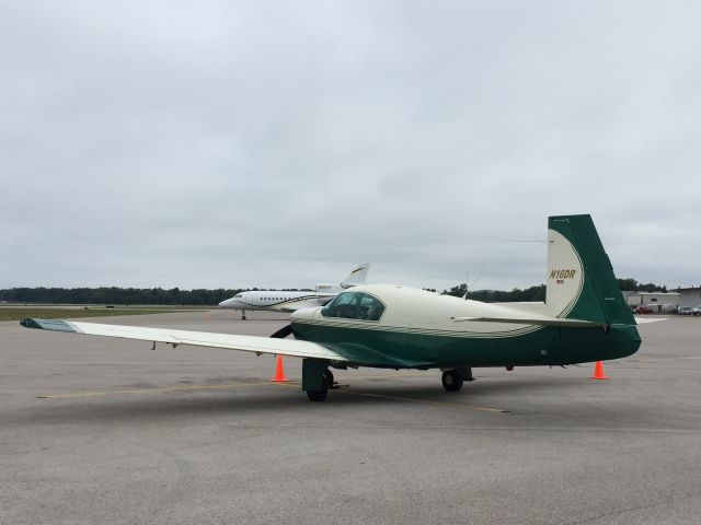 Mooney M-20 (N16DR)