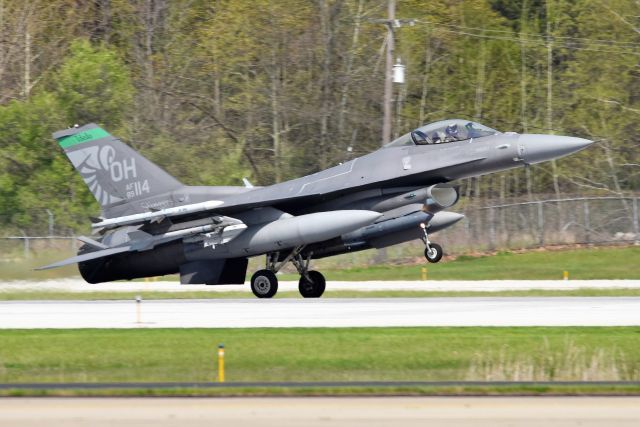 Lockheed F-16 Fighting Falcon (N89114) - 05-10-22