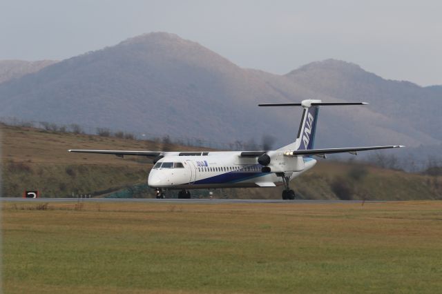de Havilland Dash 8-400 (JA846A) - 13 November 2016:HKD-CTS.