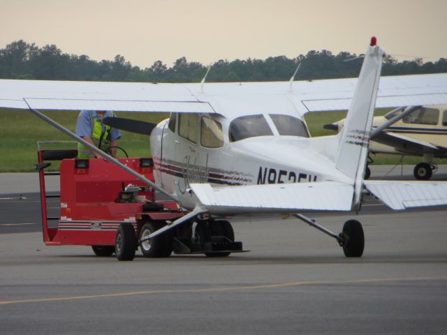 Cessna Skyhawk (N9525V)