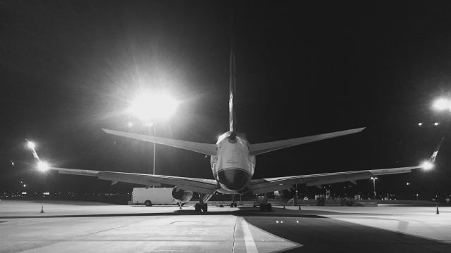 Boeing 757-200 —
