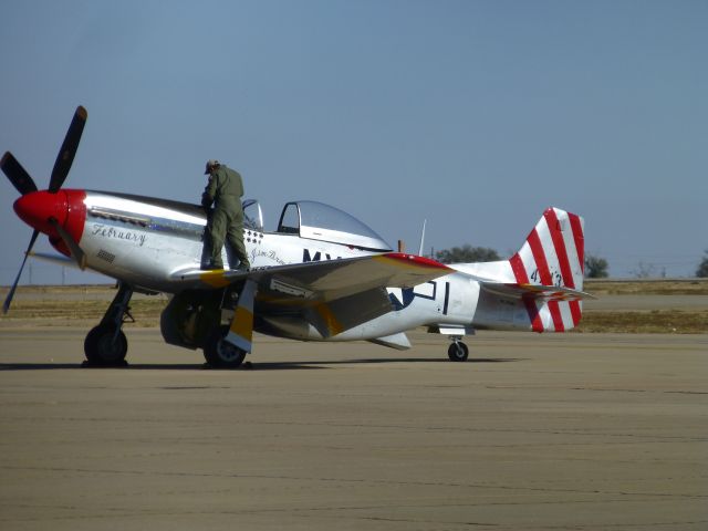 North American P-51 Mustang (N351MX)